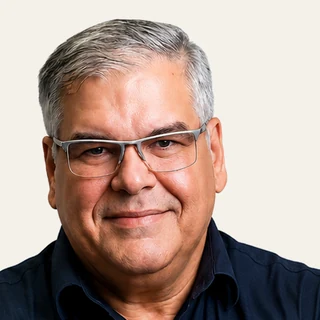 Mauro Abreu, corretor de imóveis